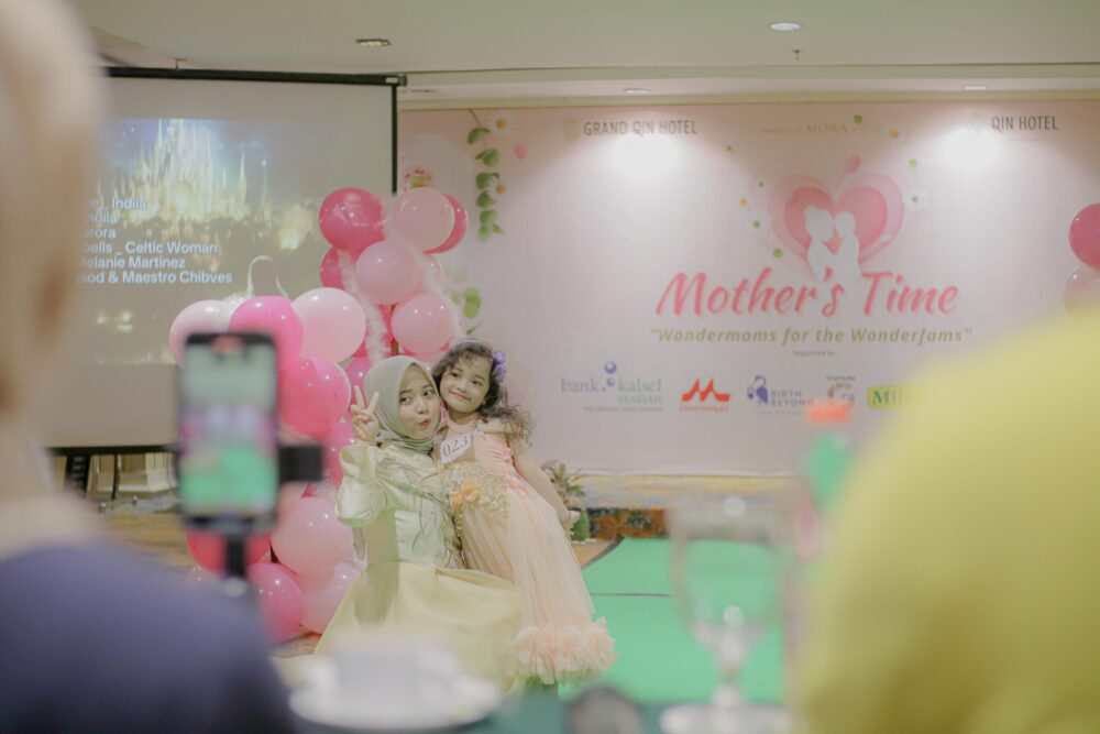 MOTHER’S TIME: WONDERMOMS FOR THE WONDERFAMS