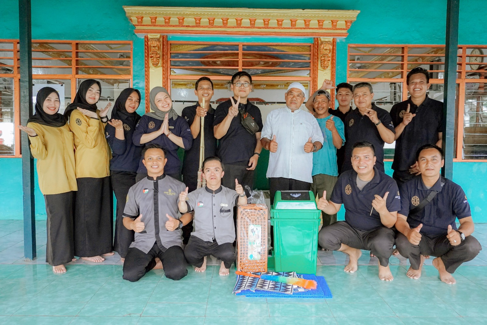 Selepas Kerja, Menebar Berkah: PasuQin Gelar Qin Religi Care Episode ke-4 di Sungai Ulin